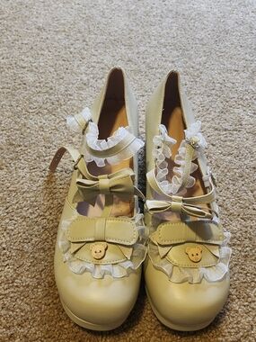 Kawaii Cream Ruffle Mary Jane Heels with Bow and Bear Accent